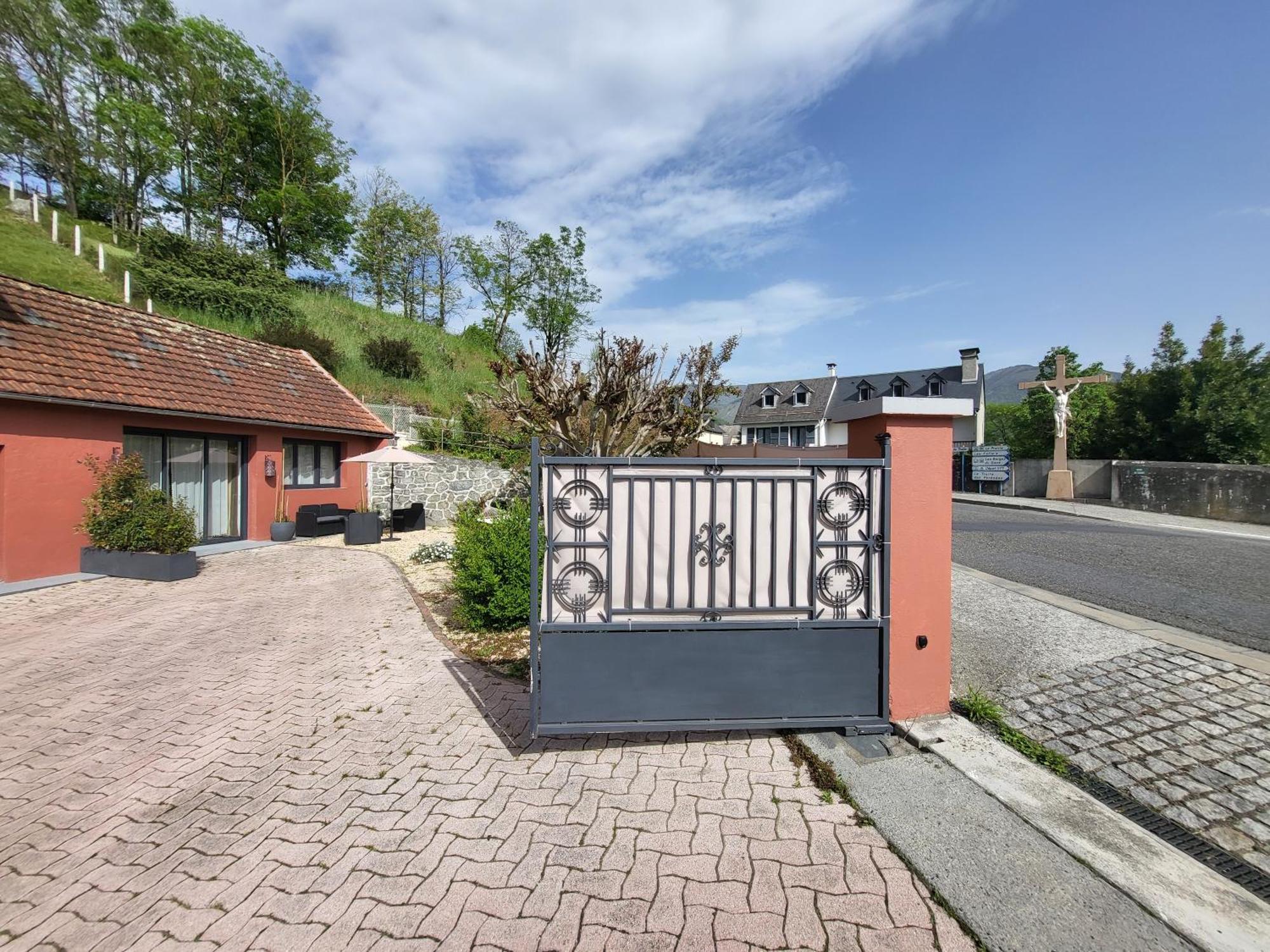 Gardenhill Cosy Hotel Lau-Balagnas Exterior photo